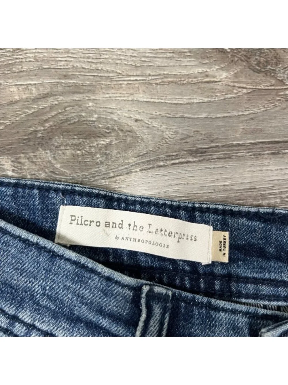 Pilcro And The Letterpress Slim Boyfriend Denim Rolled Shorts Blue Size 25 - Picture 6 of 7